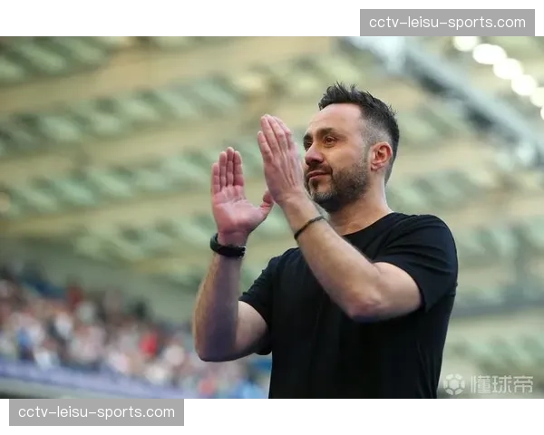 官方：布莱顿主帅德泽尔比与俱乐部完成续约，新约至2029年